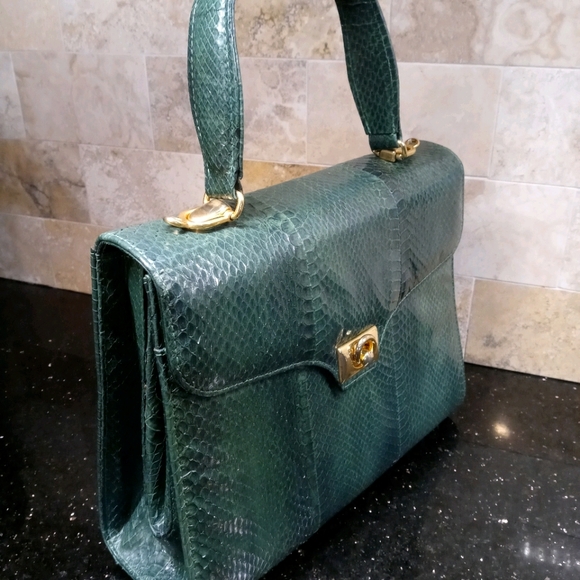Kelly Style Genuine Snakeskin bag great look - Picture 3 of 15